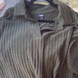 Gap Women's Green Sweater and Pant Set